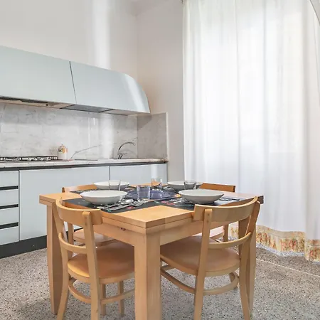 Guesthost - Da Bianca E Bruno! Chic Flat X6 * La Spezia