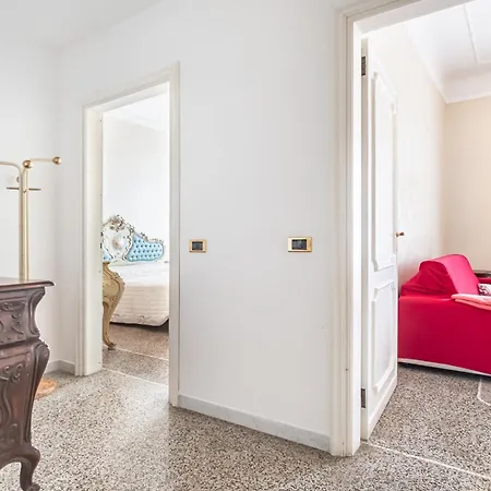 Guesthost - Da Bianca E Bruno! Chic Flat X6 Апартаменты Специя